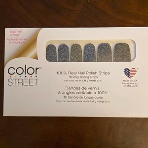 COLOR STREET 100% Nail Polish Strips “Soho-over It”